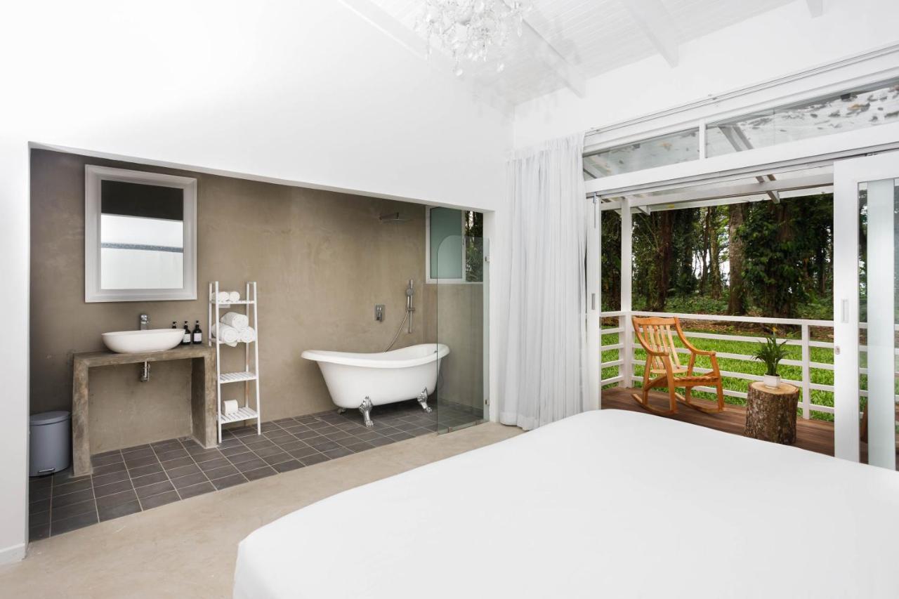 Gigi Brown Villa Frida Beachfront Puerto Viejo de Talamanca Zewnętrze zdjęcie
